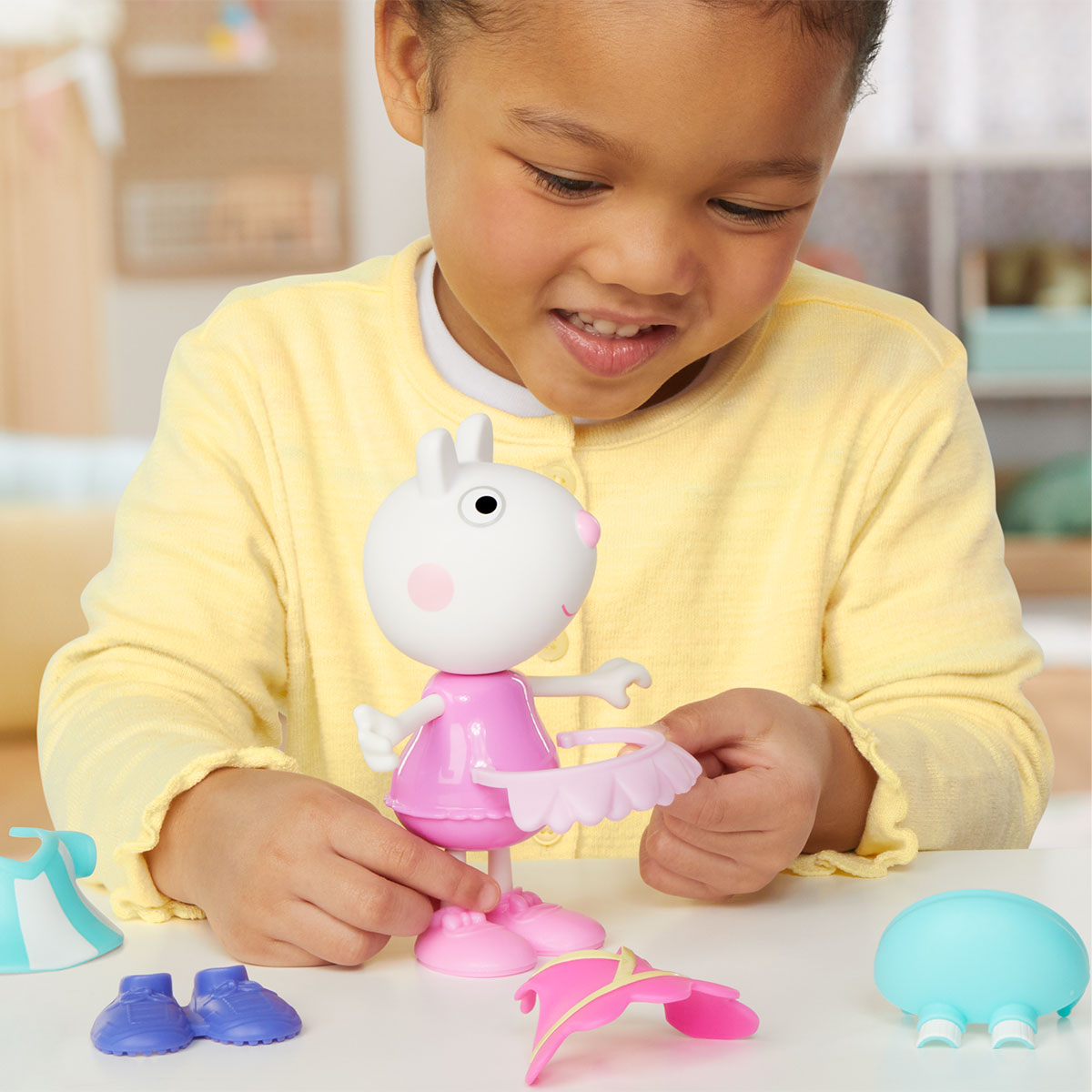 Ігровий набір Peppa Figurines серії "Модна пригода" - Одягни Сюзі — фото 10