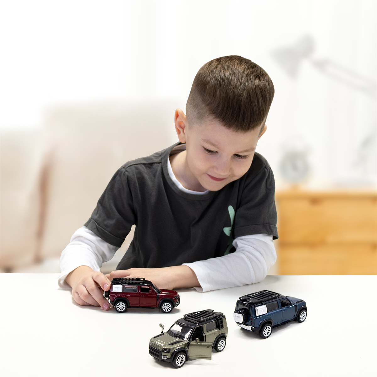 Автомодель - LAND Rover Defender 110 (червоний) — фото 2