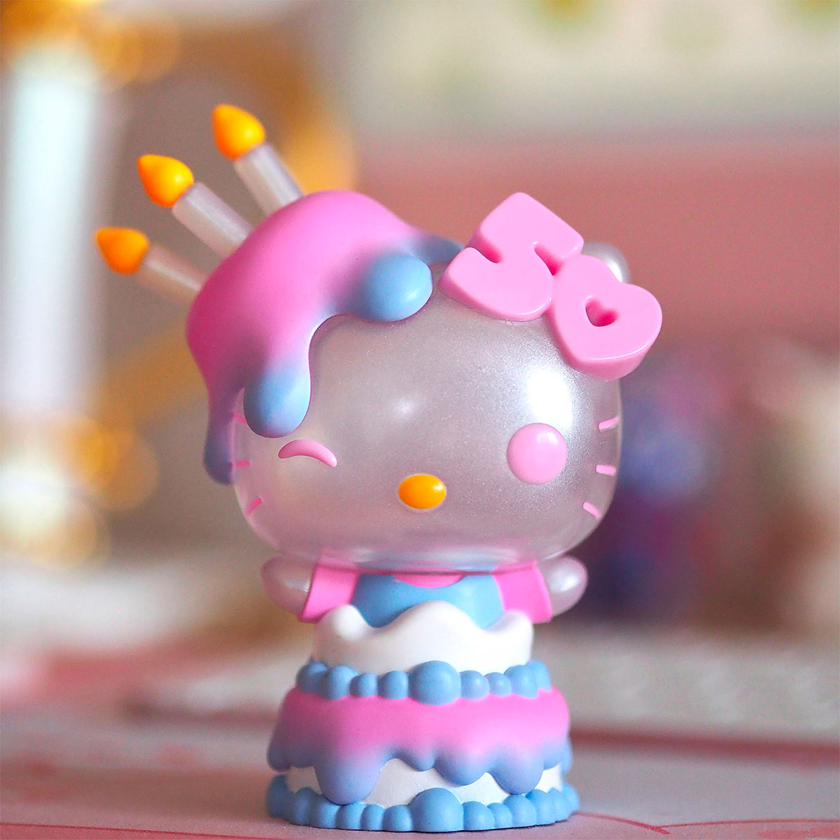 Ігрова фігурка Funko POP! cерії "Sanrio: Hello Kitty" - Хелоу Кітті в Торті — фото 3