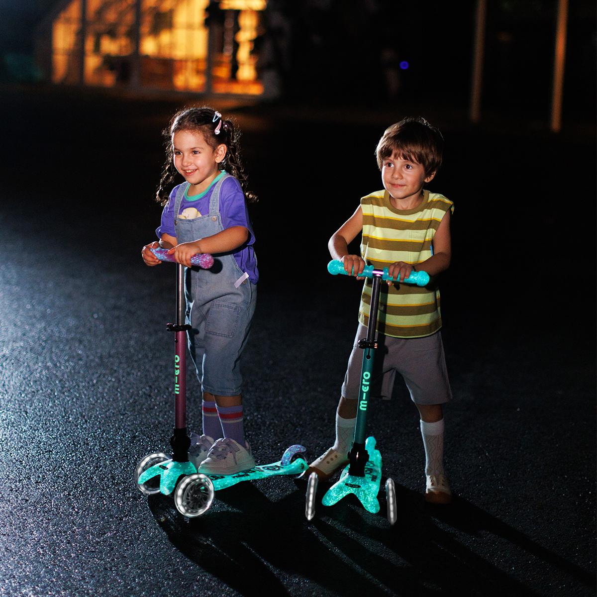 Самокат Micro серії "Mini Deluxe Foldable Orion Glow LED" – Рожевий (складаний, до 50 кг (kg), триколісний) — фото 10