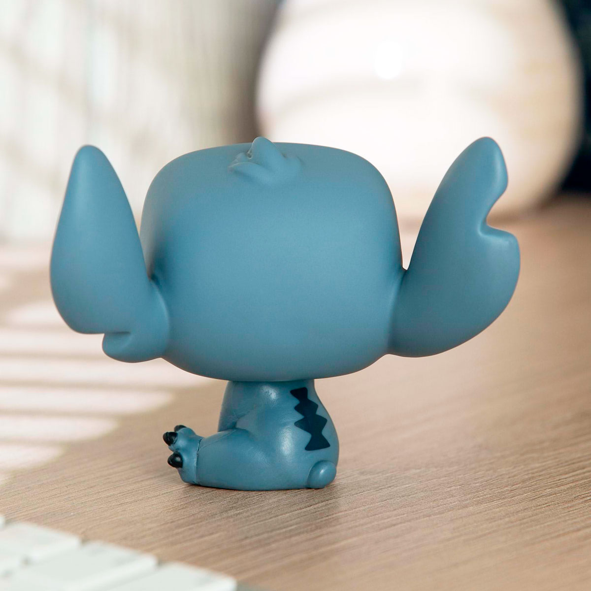 Ігрова фігурка Funko POP! cерії "Lilo & Stitch" - Stitch Seated — фото 4