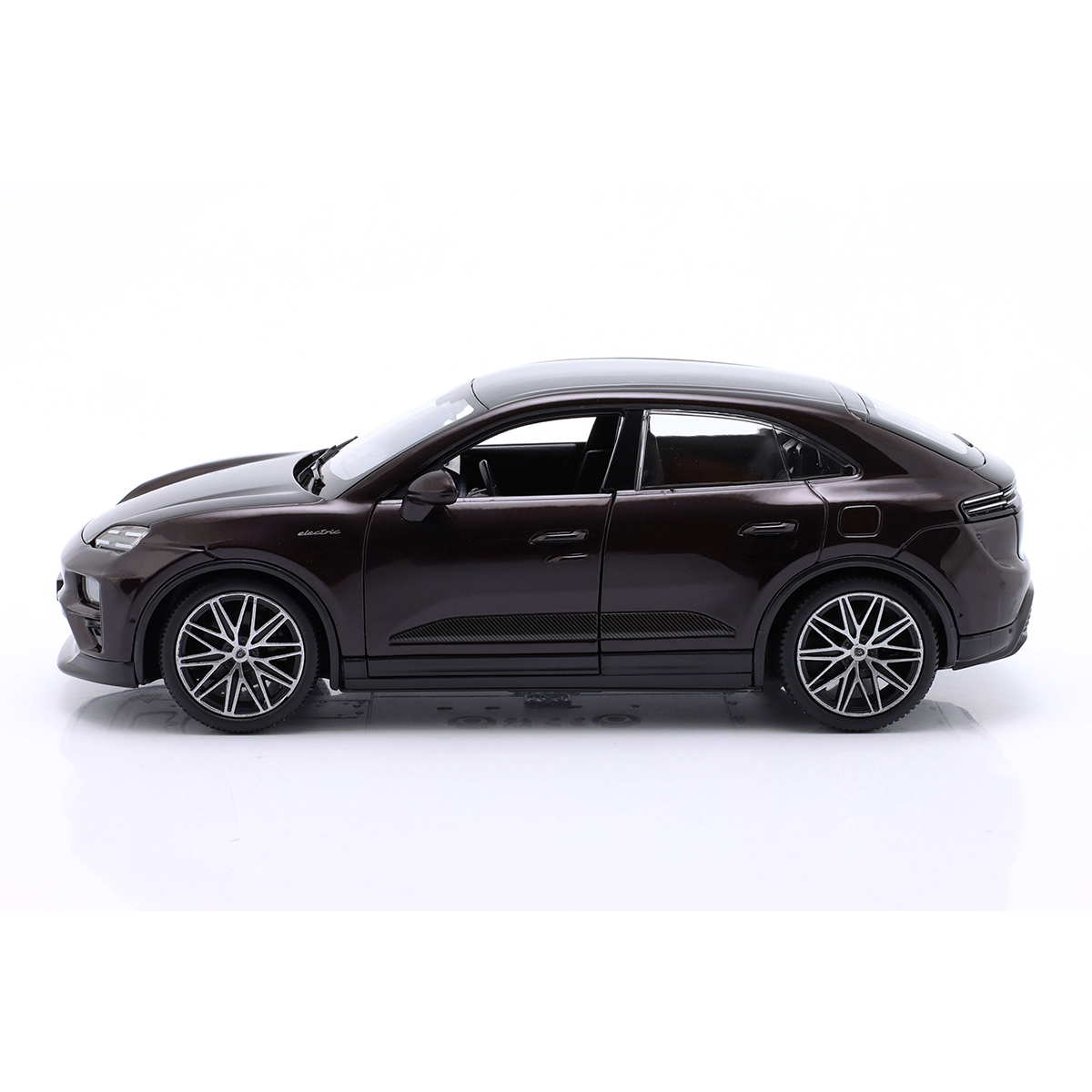 Автомодель - Porsche Macan 4 Electric (чорний, 1:24) — фото 2
