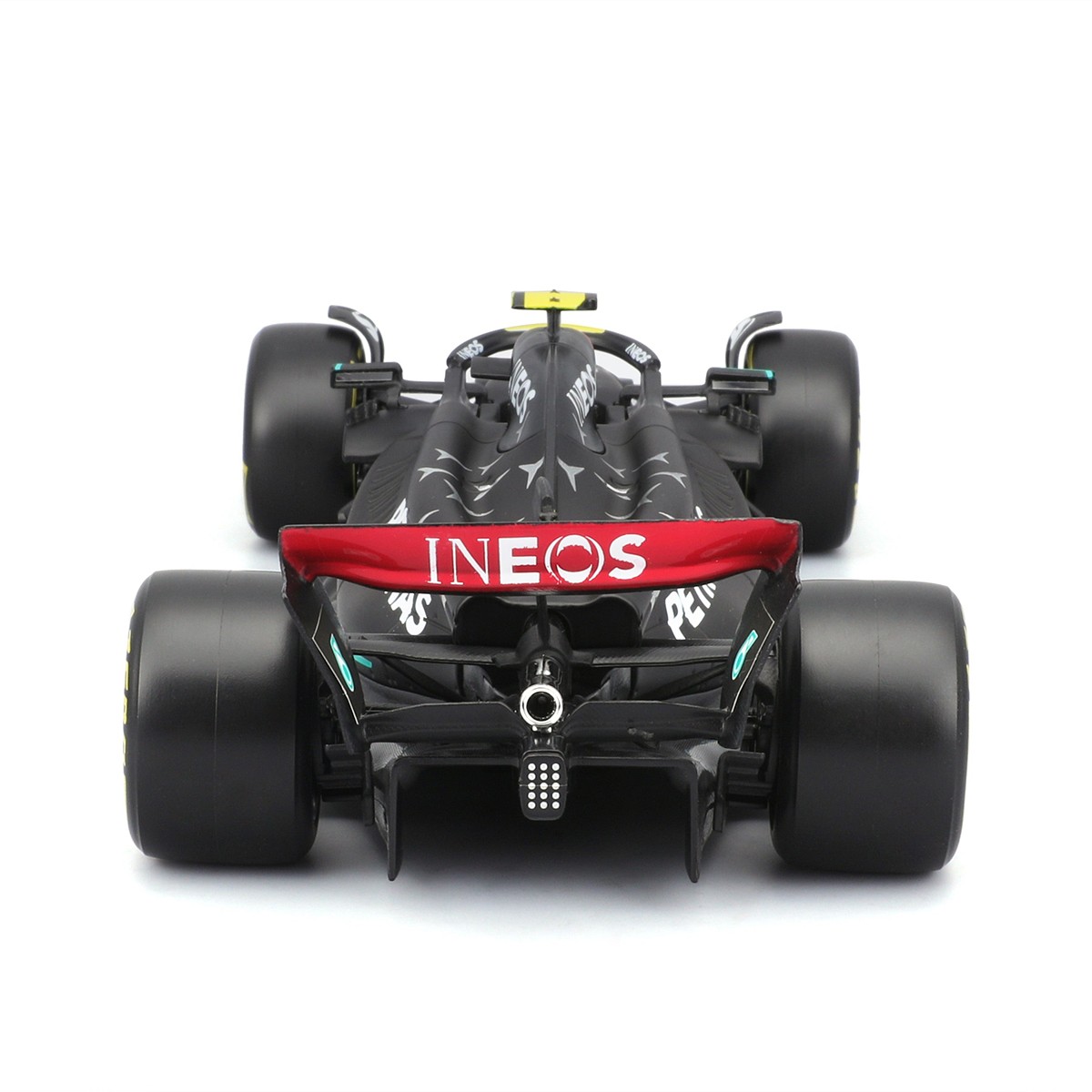 Автомодель з фігуркою – Mercedes-AMG Petronas F1 W15 (2024) (1:24) — фото 4