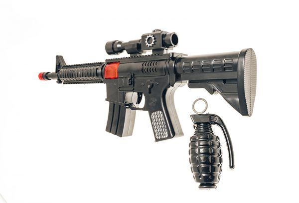 Іграшковий автомат-тріскачка "M16" з гранатою Golden Gun 803 — фото 3