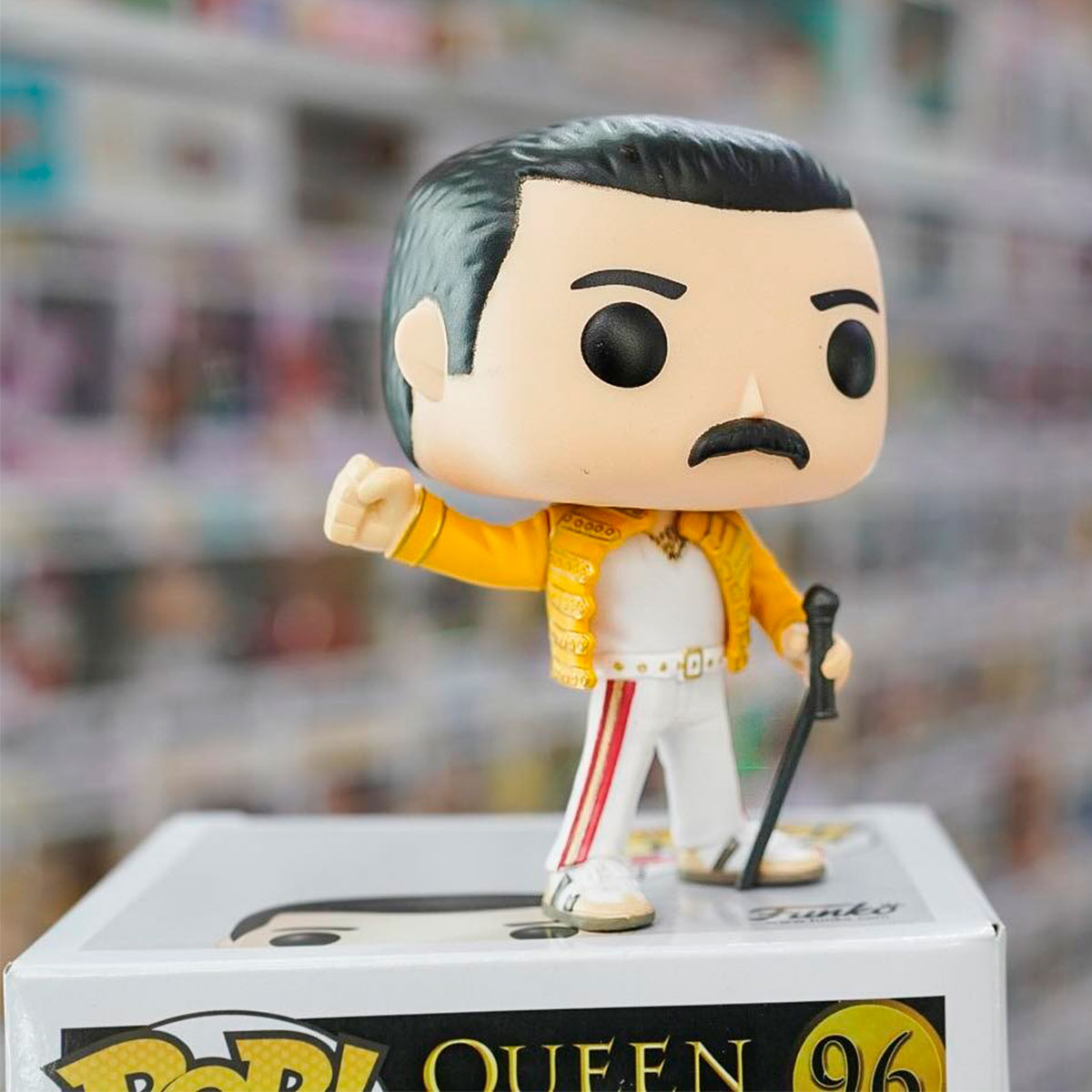Ігрова фігурка Funko POP! серії "Queen" - Фредді Мерк'юрі — фото 5