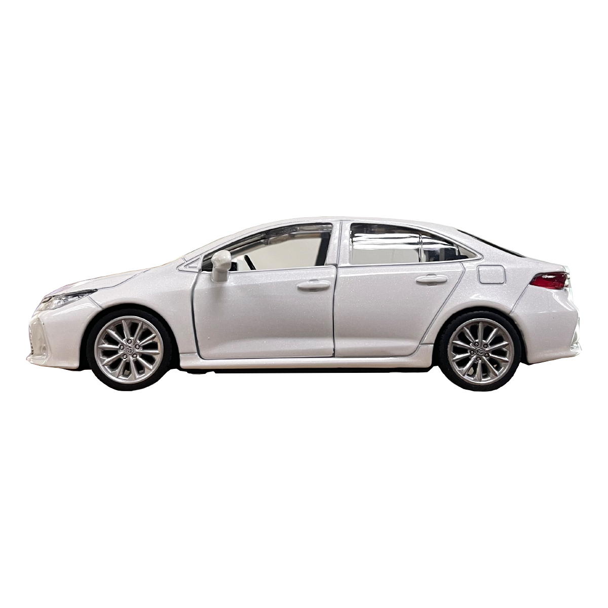 Автомодель – Toyota Corolla Hybrid (белый) — фото 2