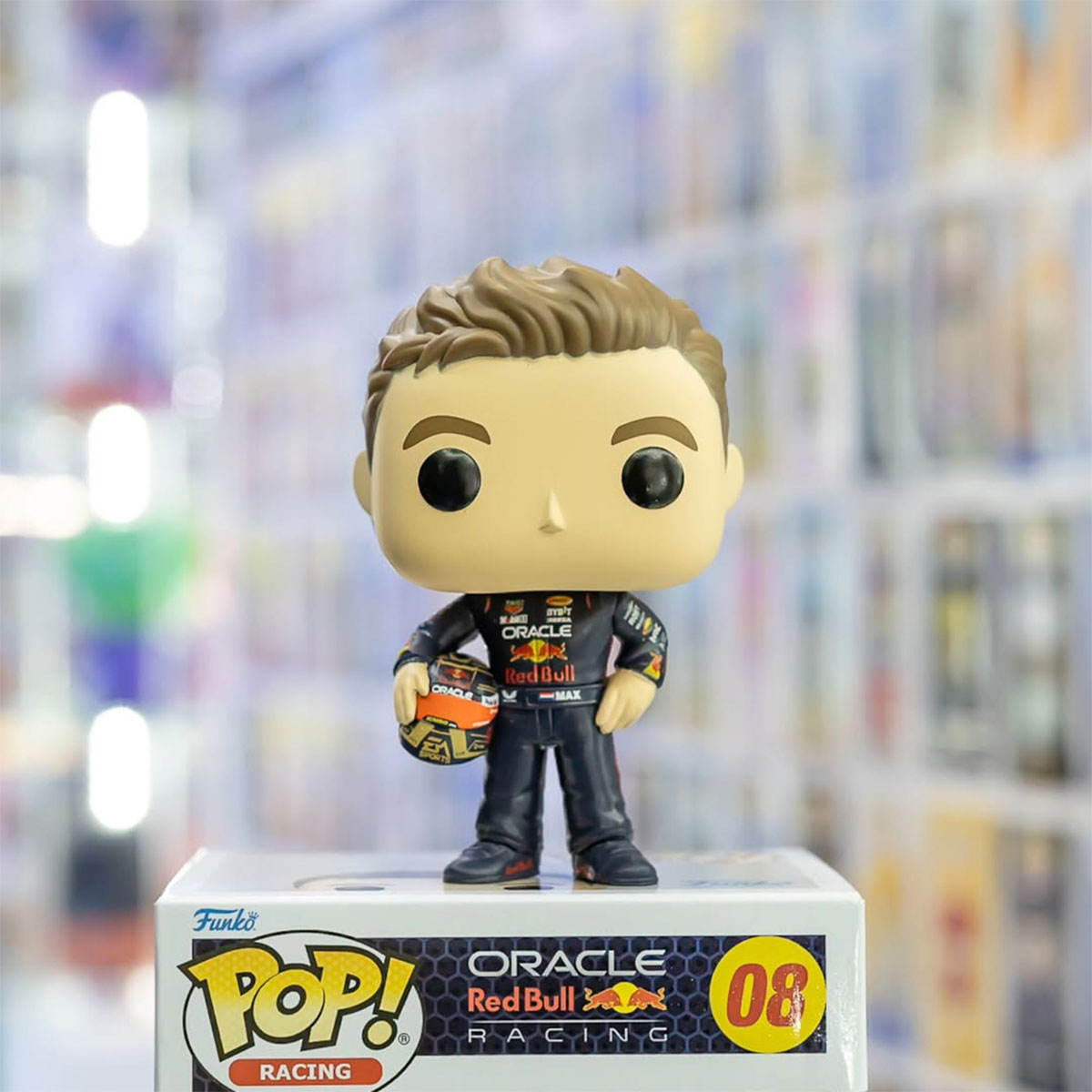 Ігрова фігурка Funko POP! серії "Формула-1" - Макс Ферстаппен з Шоломом — фото 3