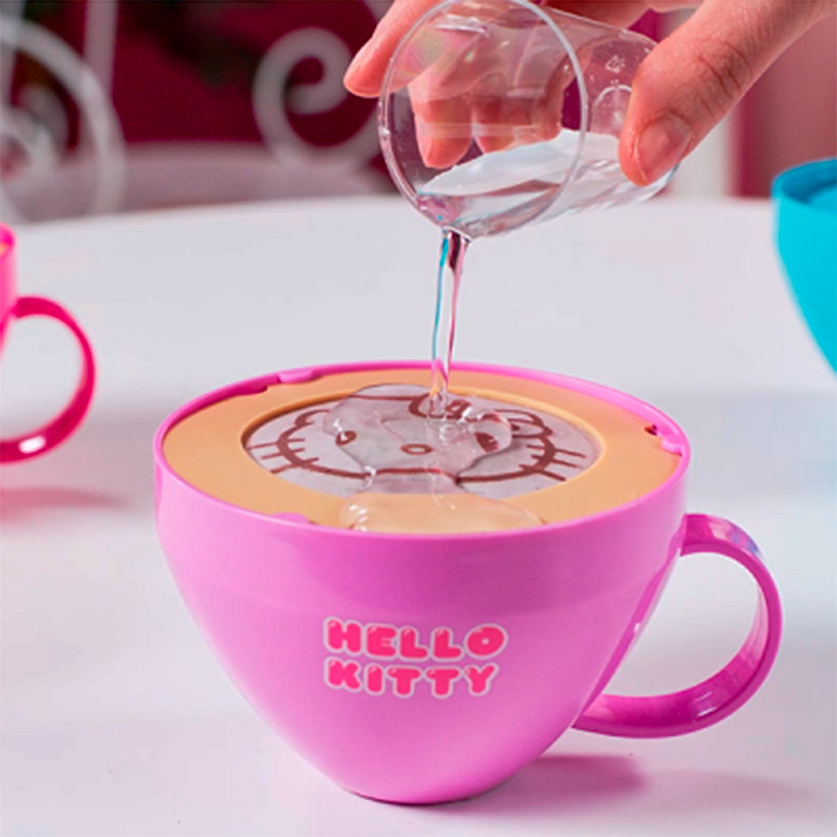 Колекційна фігурка-сюрприз Hello Kitty – Капучино — фото 2